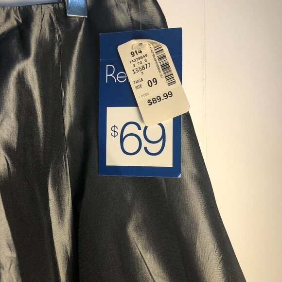 - - Womens Silver Grey/Skirt. BRAND NEW size 9 - Picture 4 of 7